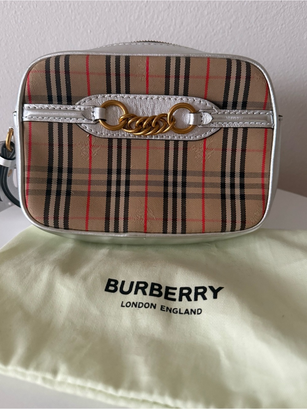 Burberry vintage check belt bag silver leather trim . - Picture 3 of 3